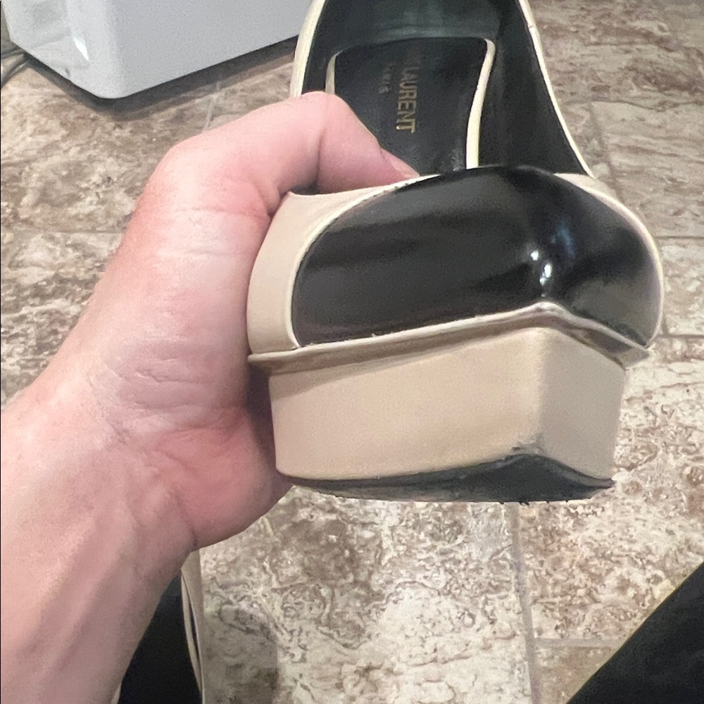 Heels Shoes Nude Beige Black sz 7.5 - Picture 12 of 15